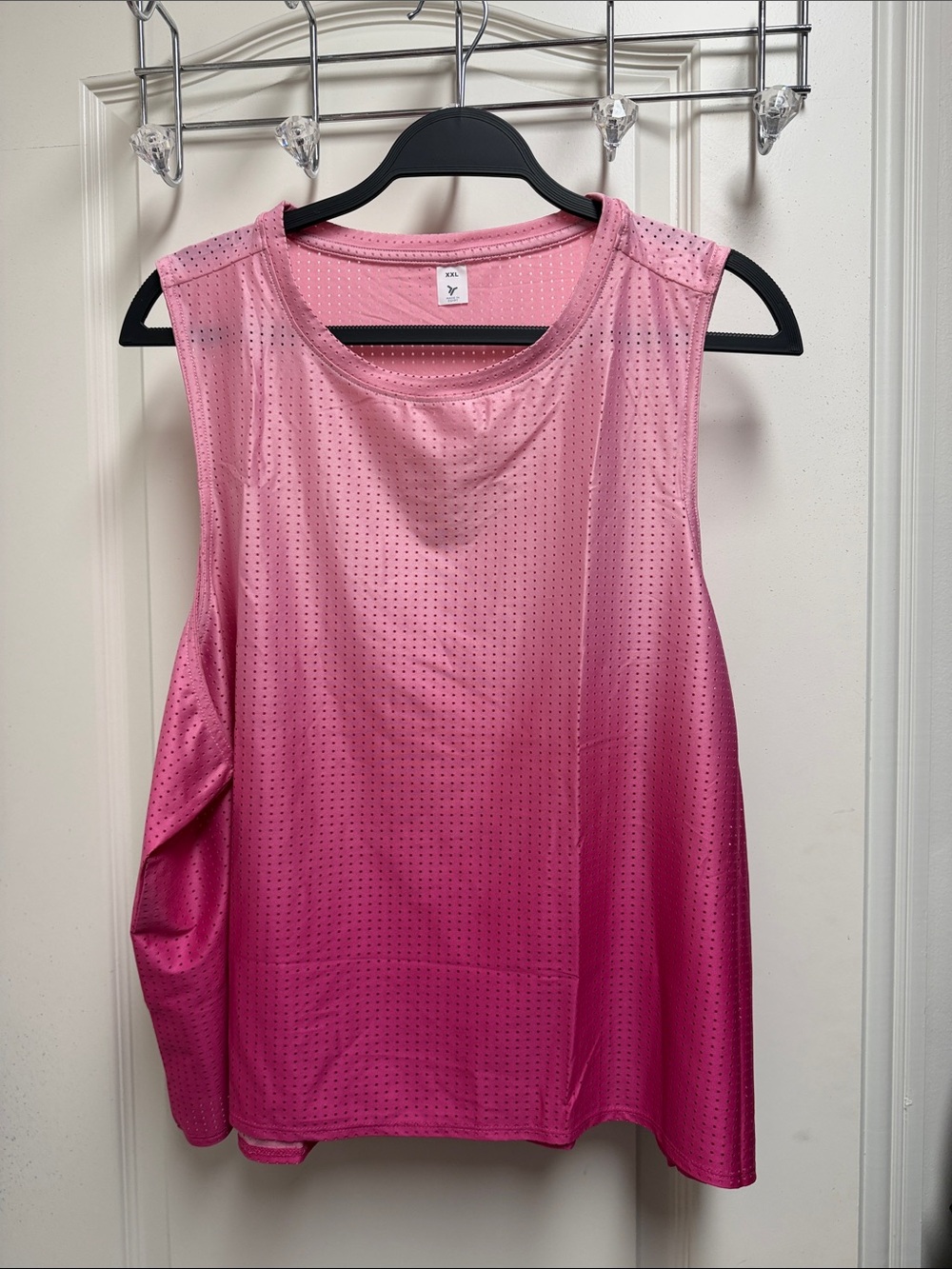 NWT Old Navy Women’s Pink Ombre Performance Tank Top